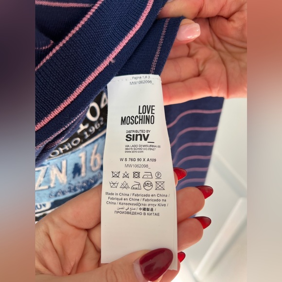 NWT ⭐️LOVE MOSCHINO women’s sweater top SIZE 4 - Picture 5 of 7